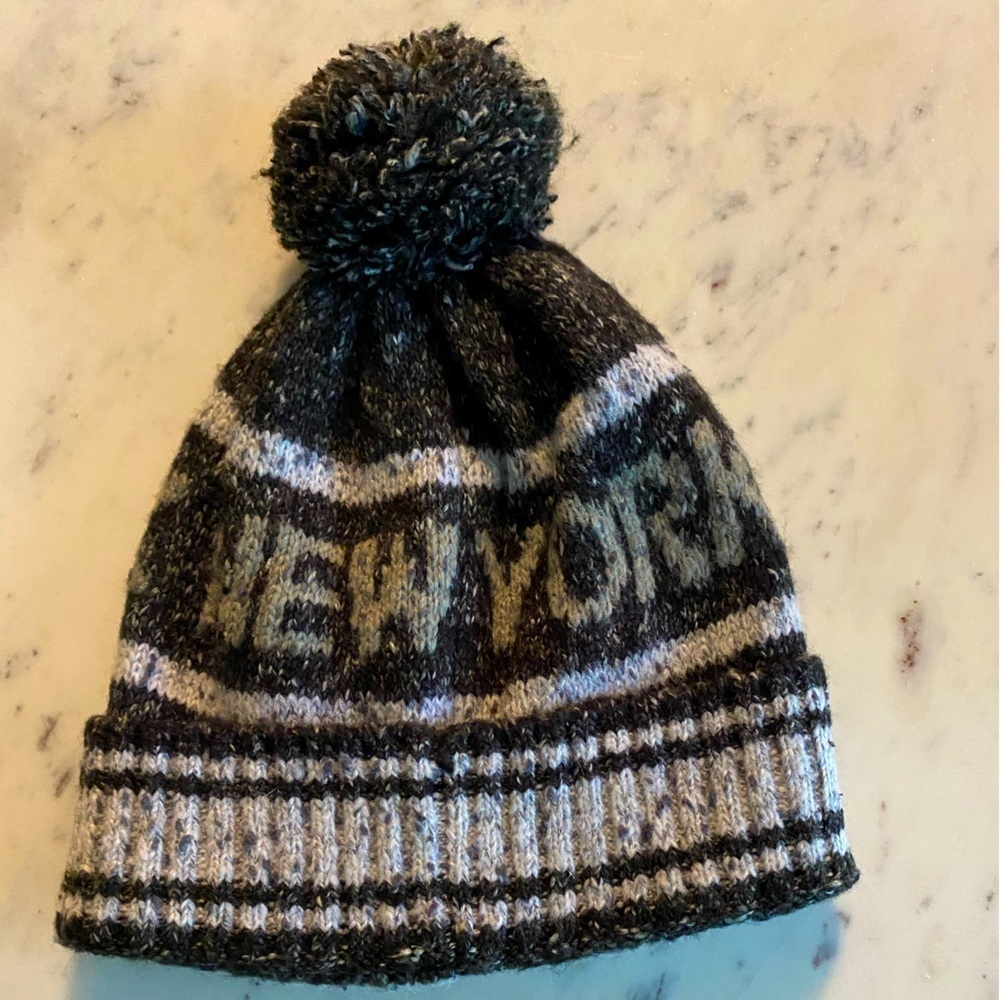 Cozy Up New York Pom Beanie NWOT